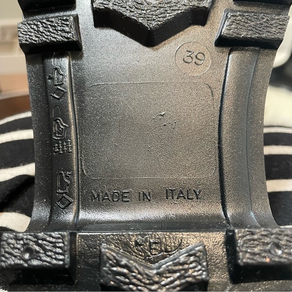 Burberry Kenyon Nova Rainboots Size 8 - Picture 16 of 16